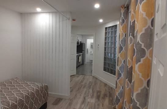 Logement idéal pour 2 étudiants ou petite famille métro Berri UQAM
