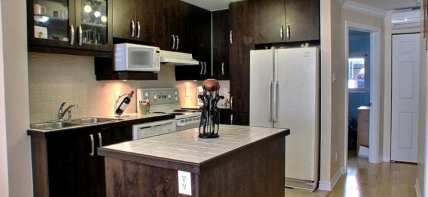 Сondo 4 1/5 métro St Michel Сondo 4 1/5 métro St Michel