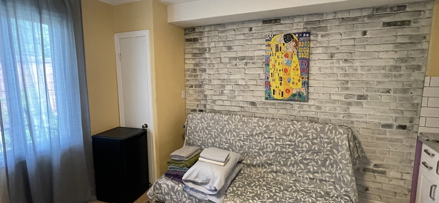 Appartement 1 chambre wifi illimité métro Angrignon