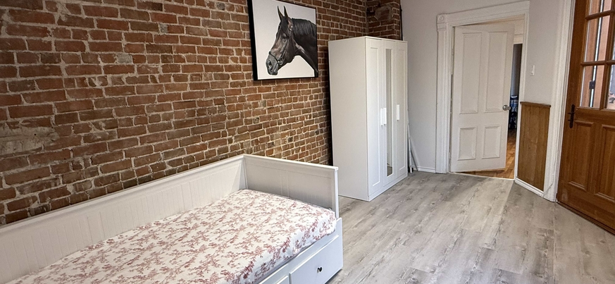 Deux chambres privées métro Berri UQAM