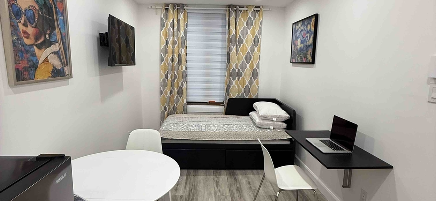 Studio meublé tout compris métro Berri UQAM Studio meublé tout compris métro Berri UQAM