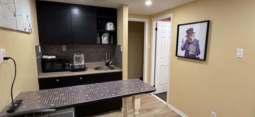 Affordable furnished studio in Montreal for short term lease