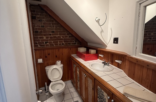 Private room for rent at Berri UQAM metro station