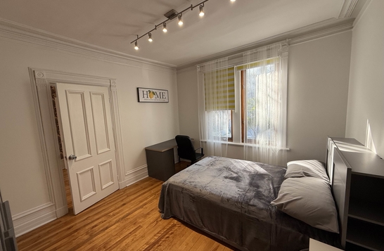 Appartement meublé 6 1/2 métro Berri Uqam