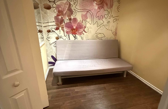 2 bedroom furnished apartment at Angrignon metro station