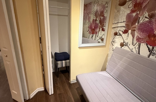 2 bedroom furnished apartment at Angrignon metro station