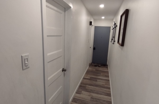 Grand 4 1/2 meublé tout compris métro Longueuil Grand 4 1/2 meublé tout compris métro Longueuil