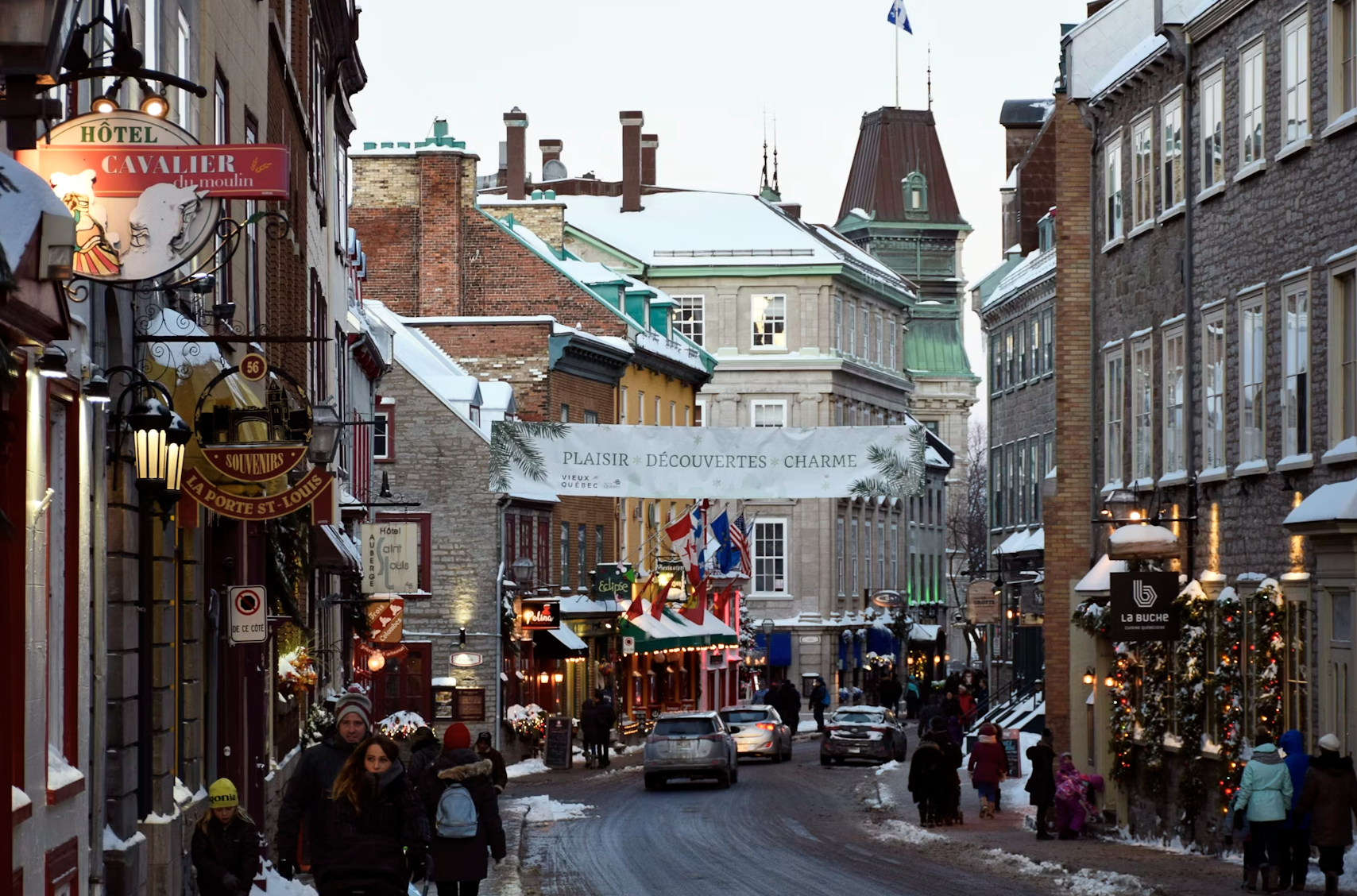 how far is montreal from quebec city